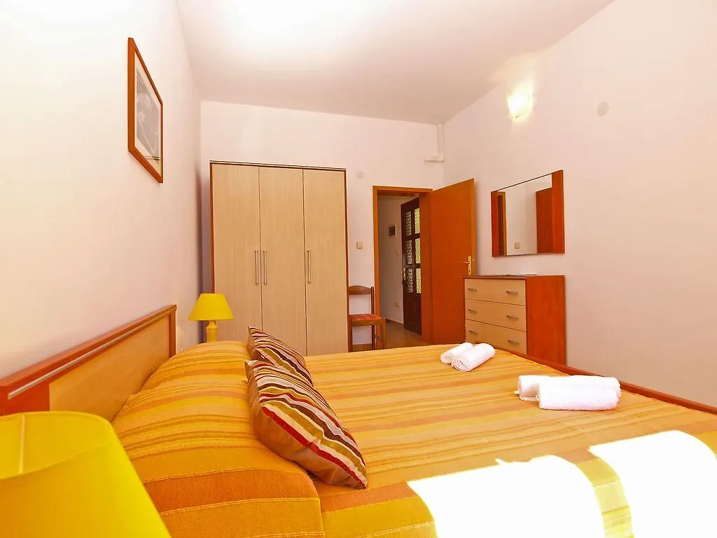 PUY Apartments Lidija 1305